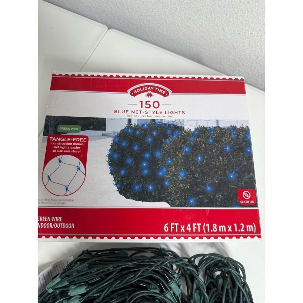 NEW Holiday Time 150 BLUE Net Style Lights BRAND NEW Green Wire